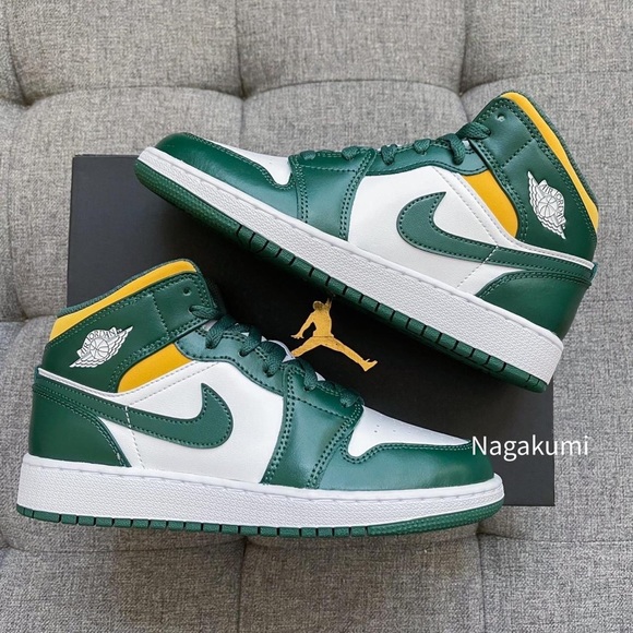 Jordan Other - 🍃🌵 Nike air Jordan 1 Retro mid white green shoes (big kids)